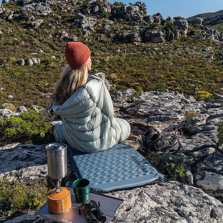 An image of a Naturehike Yugu Ultralight Self-Inflating Pad by Naturehike official store