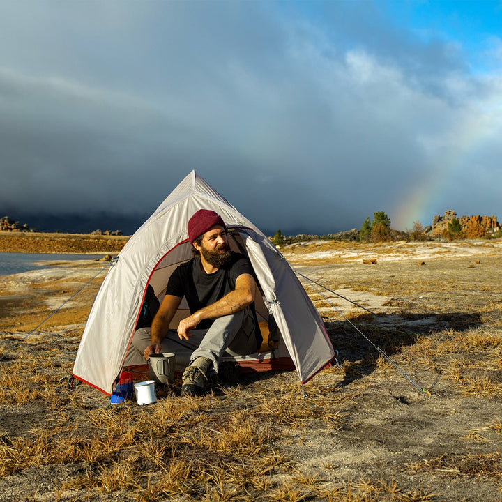 When camping in the wild, the Cloud Up 2 tent provides you with a comfortable and safe haven, allowing you to enjoy the beauty of nature.